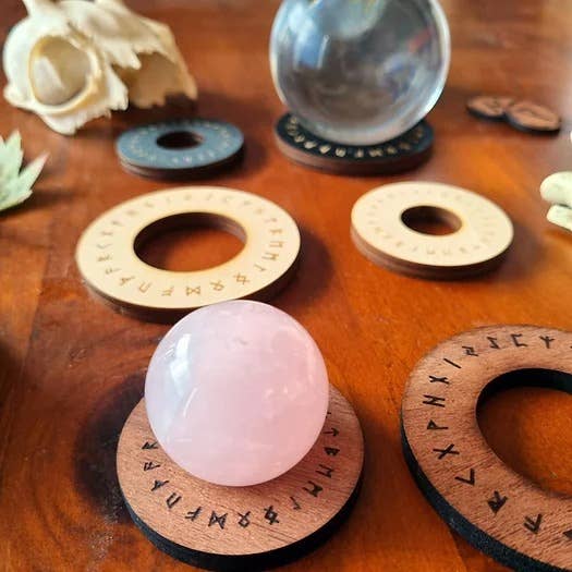 Norse Runes kristallikuula teline 7cm